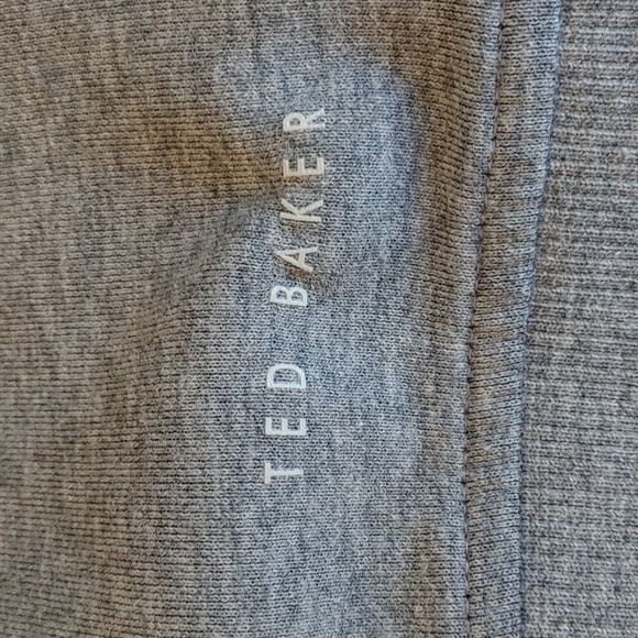 TED BAKER LONDON Men's size 5 ( XL) 1/4 Zip Sweatshirt. Gray Heather - Picture 7 of 12